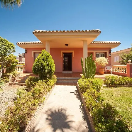 Villa Torrequebrada By *